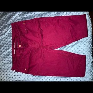 Woman’s Mid-rise rockstar jeans.